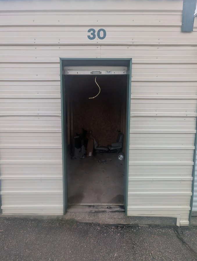 8x12 storage unit in Le Mars, IA