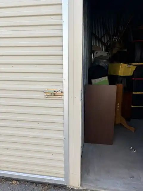 6x12 storage unit in Sacramento, CA
