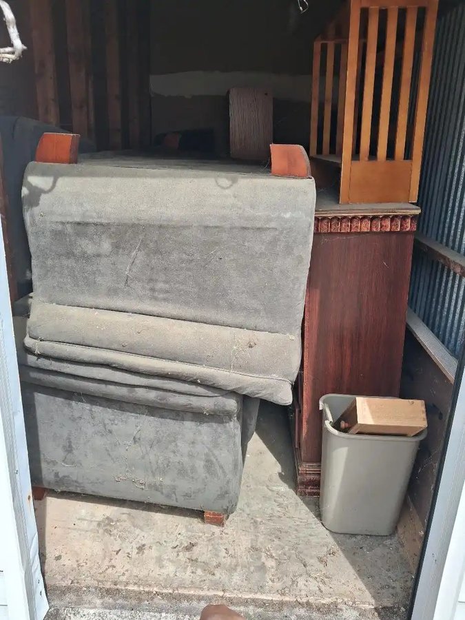 6x12 storage unit in Rex, GA