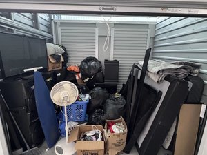 7.5x10 storage unit in Wilmington, NC
