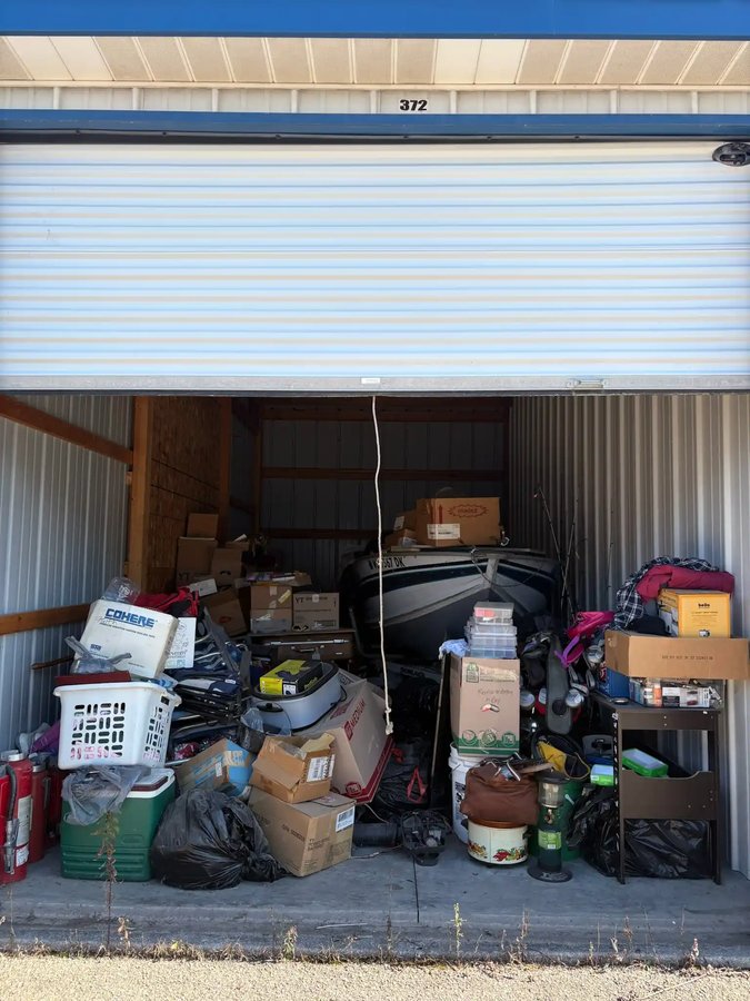 11x24 storage unit in Kaukauna, WI