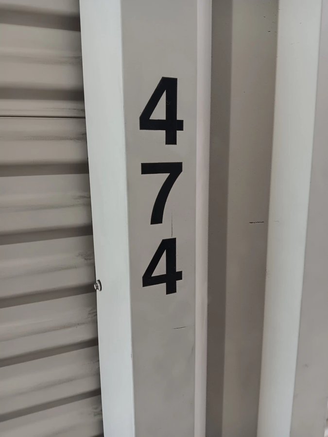 5x5 storage unit in Modesto, CA