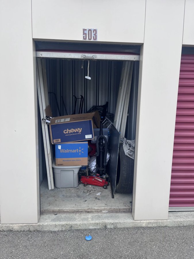 5x10 storage unit in Pine Island , MN