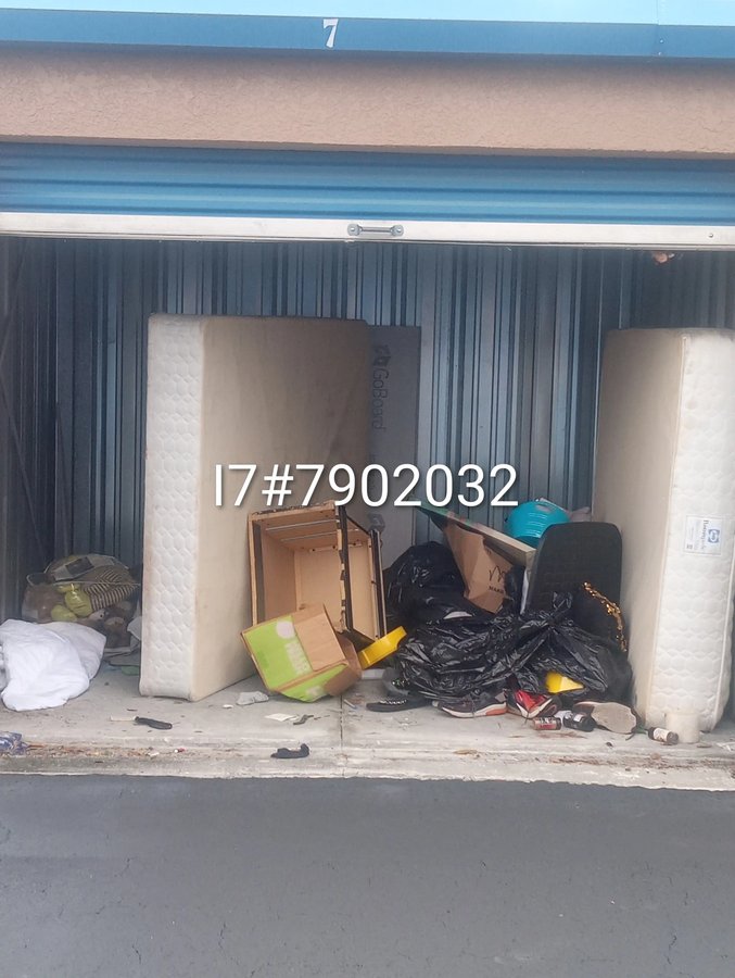 10x10 storage unit in North Fort Myers, FL