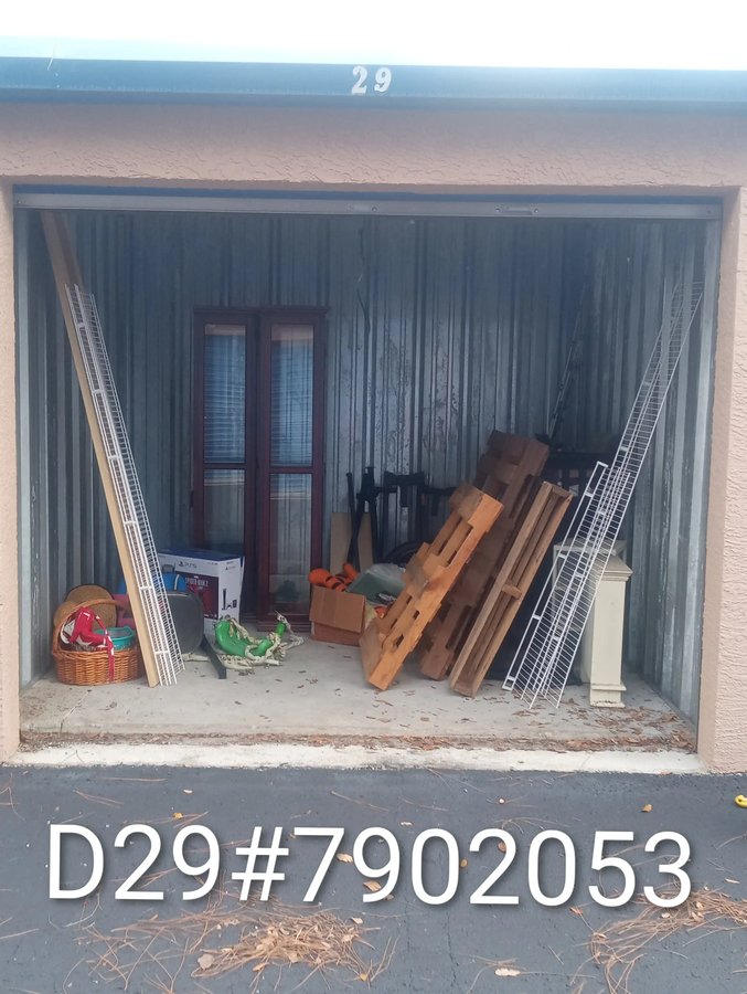 10x10 storage unit in North Fort Myers, FL