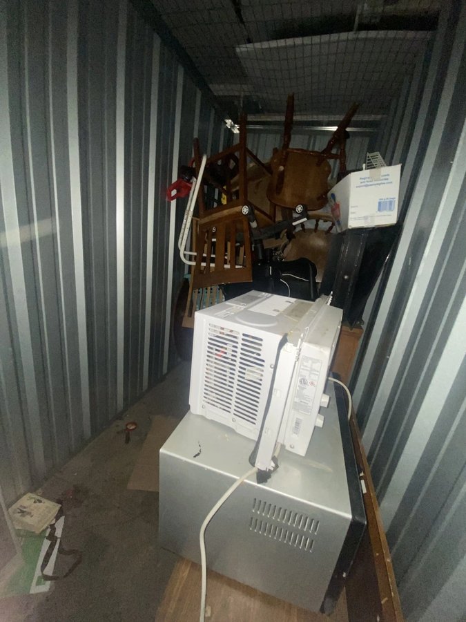 5x10 storage unit in Gloversville, NY