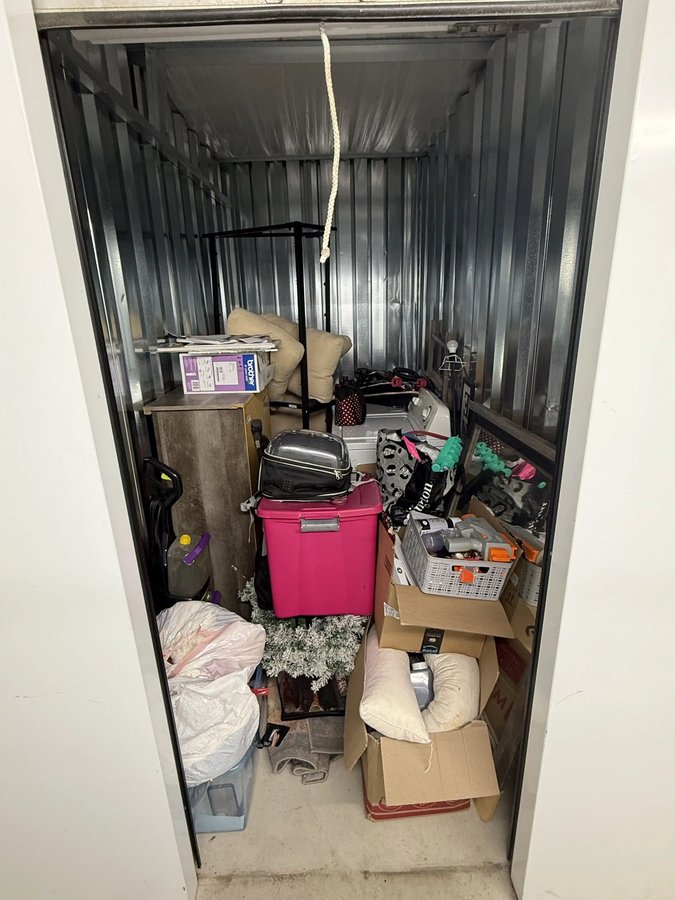 5x10 storage unit in Jacksonville, NC