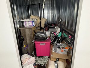 5x10 storage unit in Jacksonville, NC