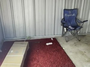 10x10 unit in Athens