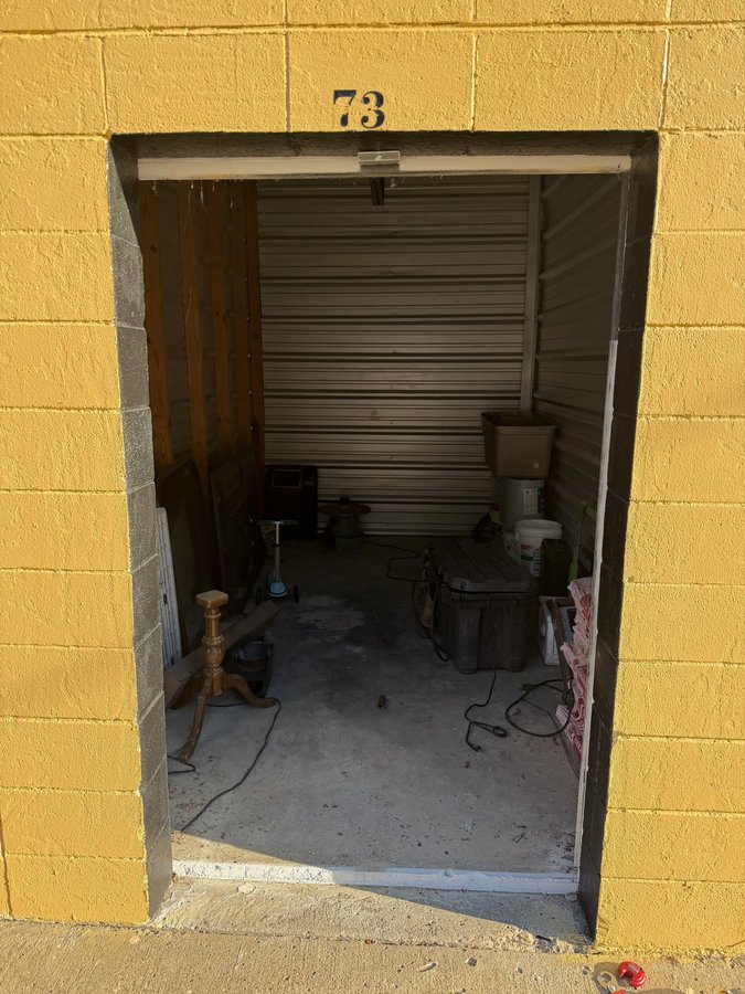 8x15 storage unit in Greenville, MS