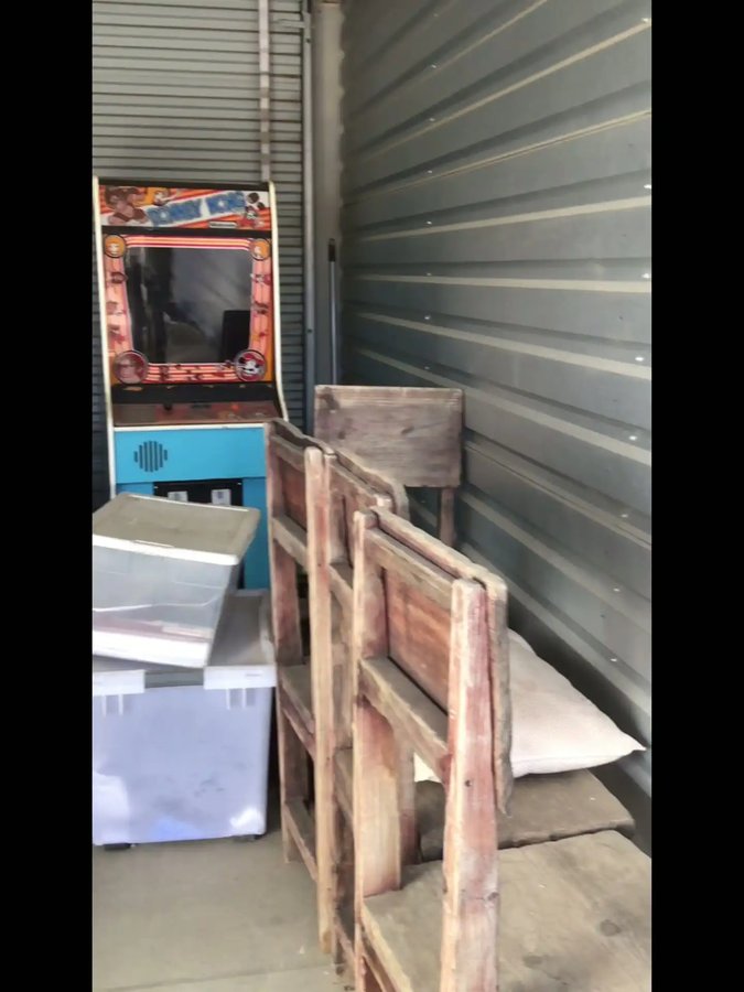 10x20 storage unit in Fresno, CA