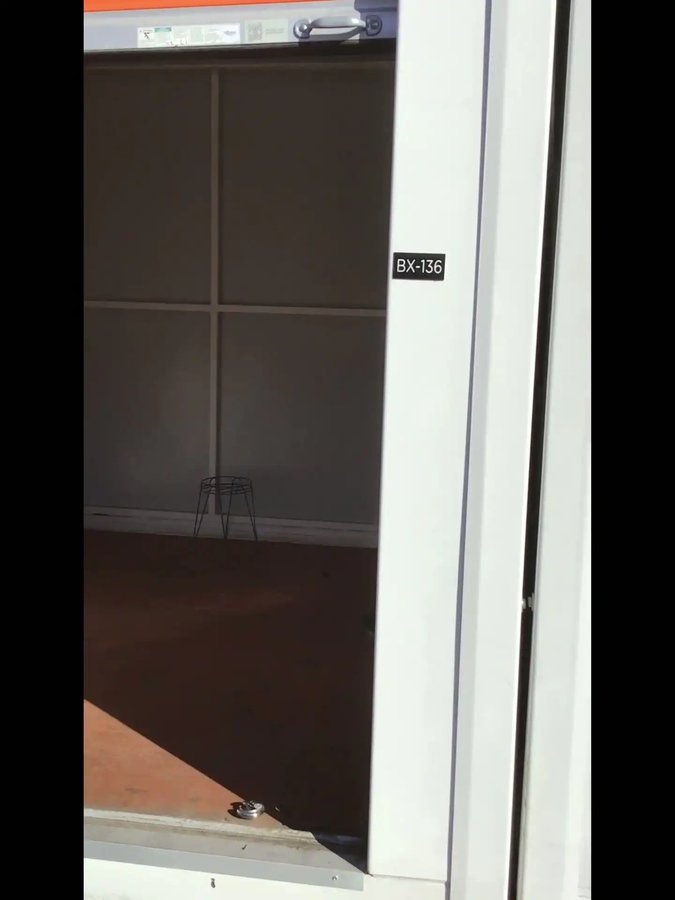 10x10 storage unit in Fresno, CA