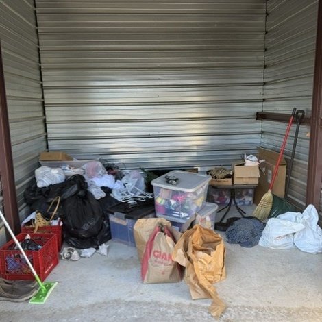10 x 10 storage unit in Frazer, PA