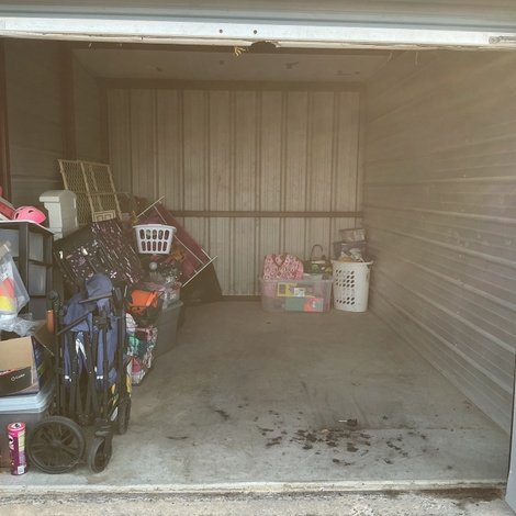 10 x 15 storage unit in Martinsburg, WV