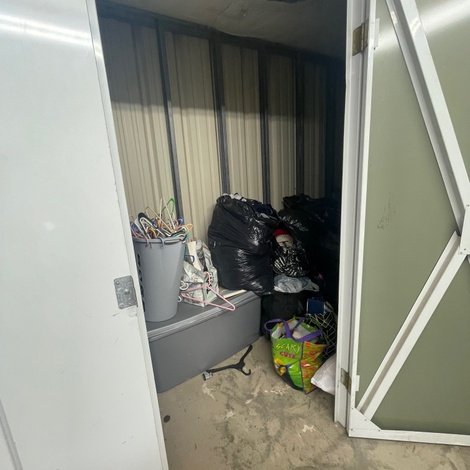 5 x 10 storage unit in Hagerstown, MD