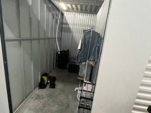5 x 10 storage unit in Halethorpe, MD