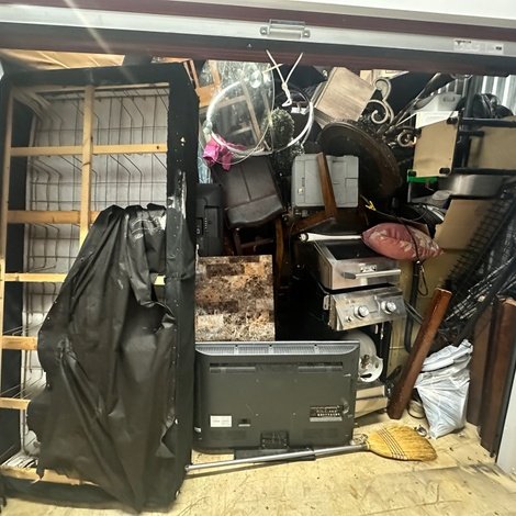10 x 10 storage unit in Macon, GA