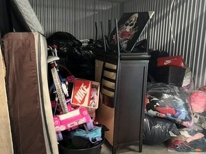 10 x 13 storage unit in Halethorpe, MD