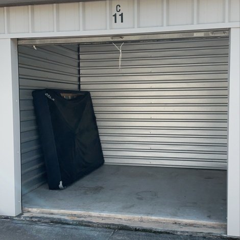 10 x 10 storage unit in Carrolton, GA