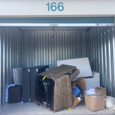 10 x 10 storage unit in Blvd. SE Hickory, NC