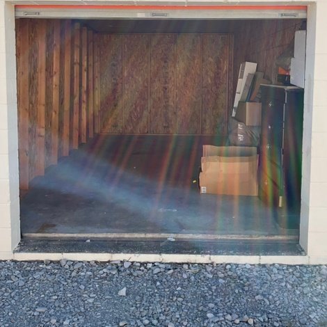 10 x 20 storage unit in Clarksville, TN