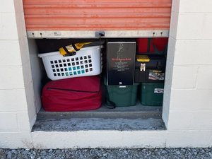 10 x 5 storage unit in Clarksville, TN
