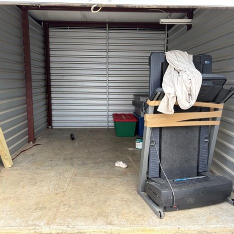 10 x 15 storage unit in New Castle, DE