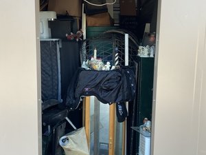 5 x 10 storage unit in Clarksville, TN