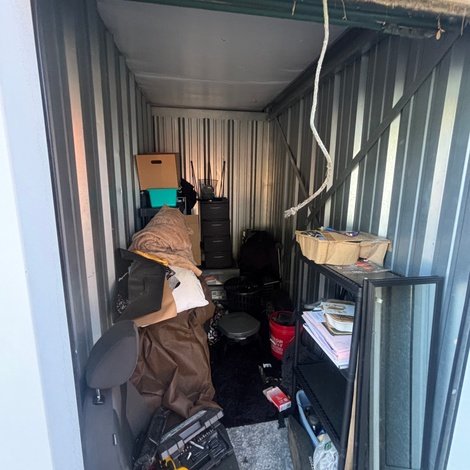5 x 10 storage unit in Londonderry, NH