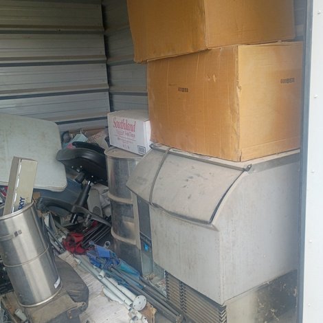 10 x 10 storage unit in Unknown, MO
