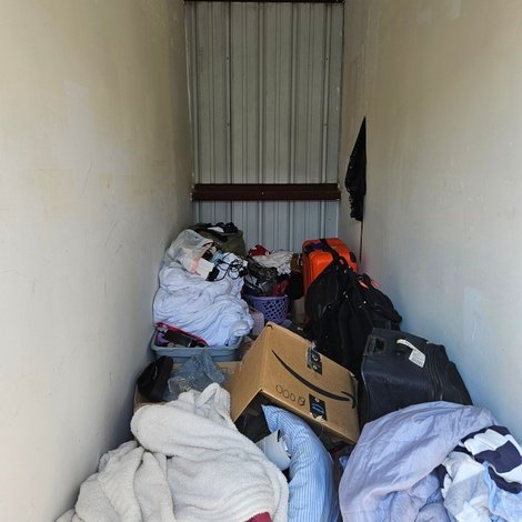 10 x 15 storage unit in Houston, TX