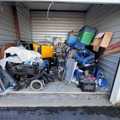 10 x 10 storage unit in New Castle, DE