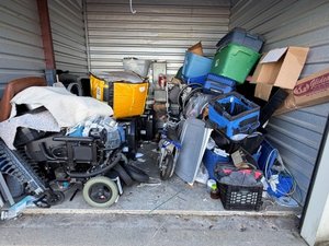 10 x 10 storage unit in New Castle, DE