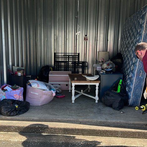 10 x 10 storage unit in Huntsville, TX