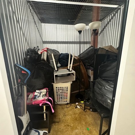 10 x 8 storage unit in Macon, GA