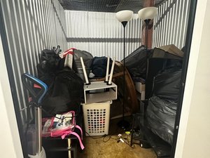 10 x 8 storage unit in Macon, GA