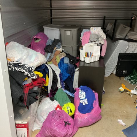 10 x 15 storage unit in Clarksville, TN