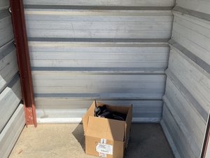 5 x 5 storage unit in Clarksville, TN