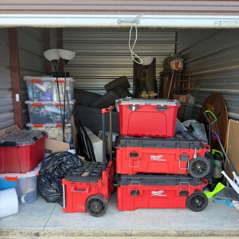 10 x 15 storage unit in Gardner, MA
