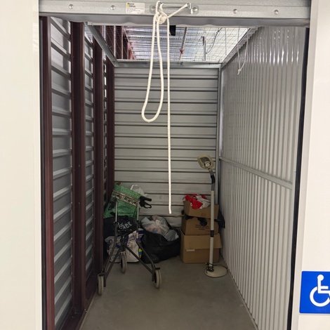 5 x 10 storage unit in Mentor, OH