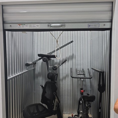 5 x 8 storage unit in Columbus, OH