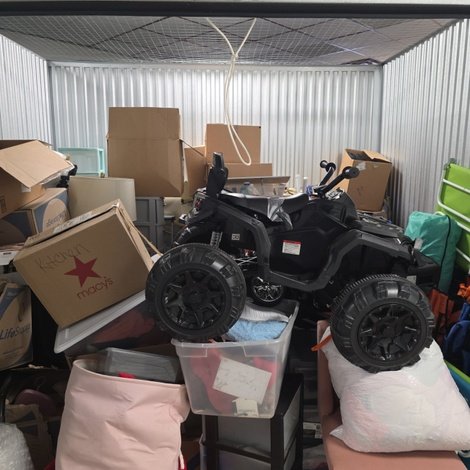 10 x 10 storage unit in Columbus, OH