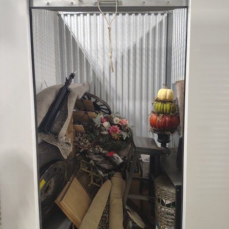 5 x 5 storage unit in Massillon, OH
