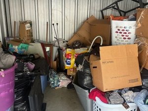 10 x 10 storage unit in Farmville, VA