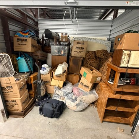 10 x 7 storage unit in NW Canton, OH