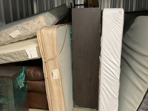 10 x 10 storage unit in Pittsburgh, PA