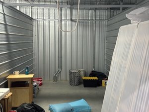 10 x 20 unit in Grayson