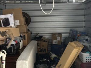 10 x 10 unit in Grayson