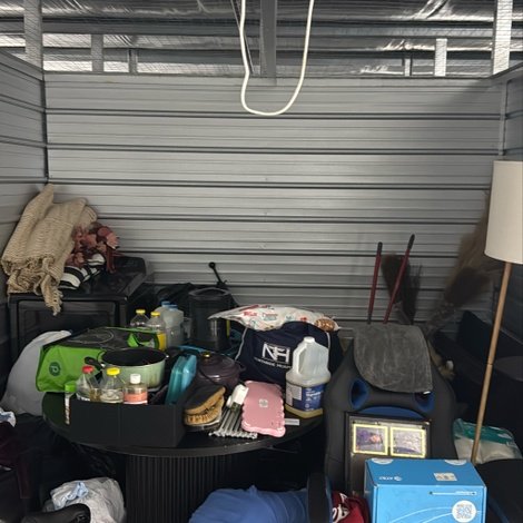 10 x 10 storage unit in Grayson, GA