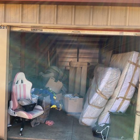 10 x 25 storage unit in Clarksville, TN
